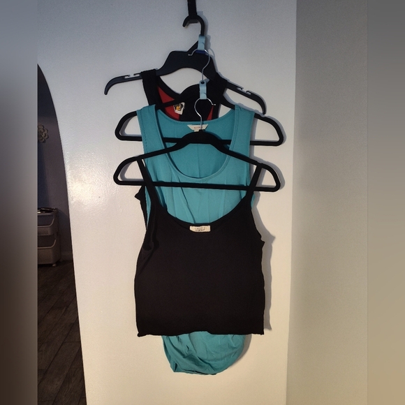 Bundle Of 3 Tank Top Size Lg #86 - Picture 1 of 3